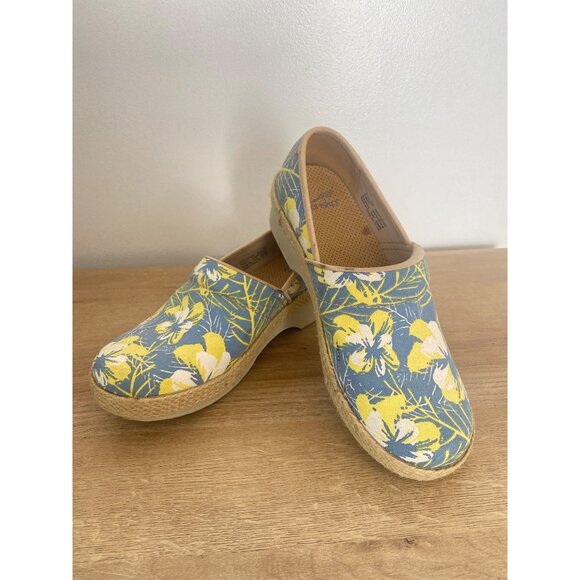 Dansko Women’s Size 39 Floral Canvas Espadrille Clogs Blue & Yellow - Picture 5 of 8